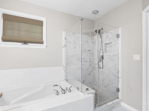 105 Weyland Circle, North Andover MA 01845