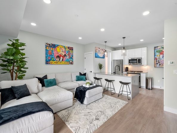 277 Border 401A, Boston MA 02128