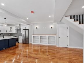 67 Essex St 1, Salem MA 01970