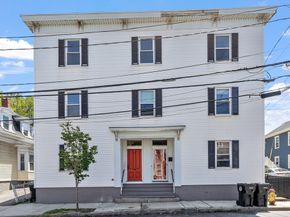 67 Essex St 1, Salem MA 01970