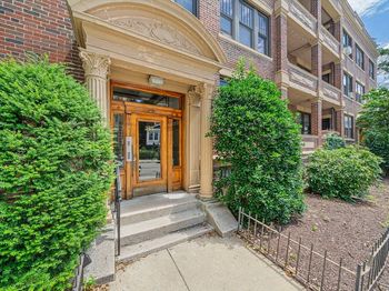 155 Strathmore