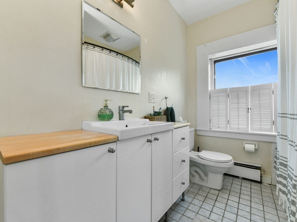 1774 Beacon St 6, Brookline MA 02445