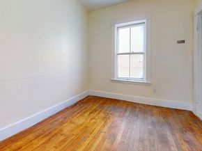 91 Fox St, Worcester MA 01604
