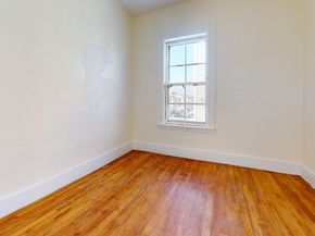 91 Fox St, Worcester MA 01604
