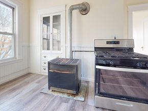 91 Fox St, Worcester MA 01604