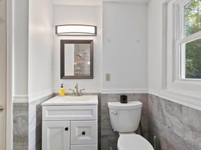 28 Holly Dr, Gardner MA 01440
