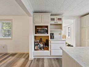 28 Holly Dr, Gardner MA 01440