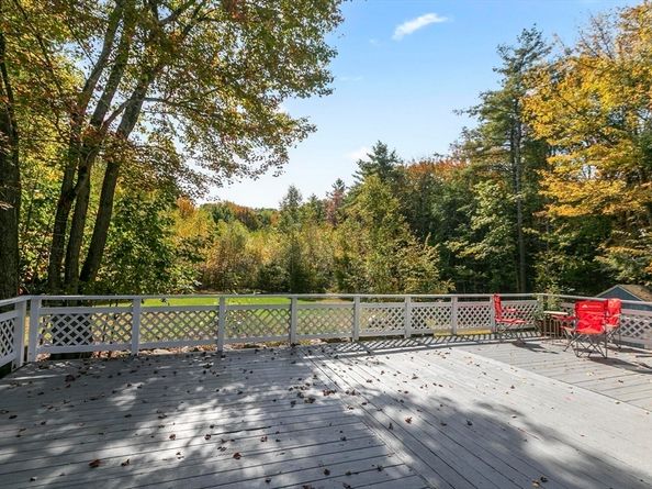 28 Holly Dr, Gardner MA 01440