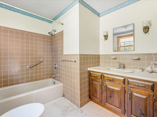 210 Causeway Street, Millis MA 02054