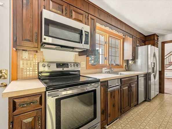 210 Causeway Street, Millis MA 02054
