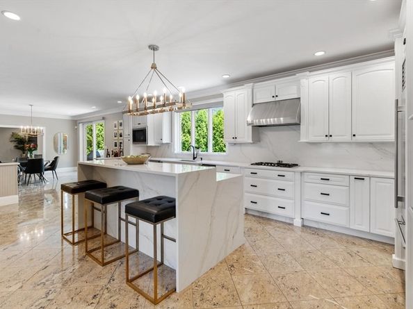 7 Freeman Street, Lynnfield MA 01940