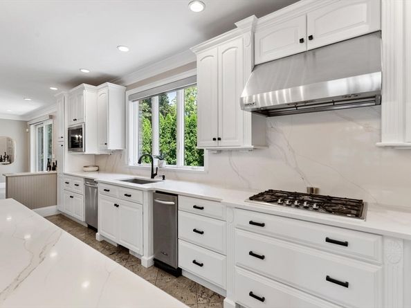 7 Freeman Street, Lynnfield MA 01940