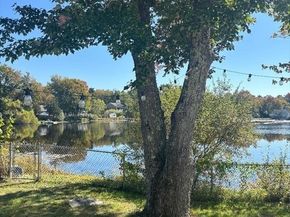 27 Ell Rd, Holbrook MA 02343