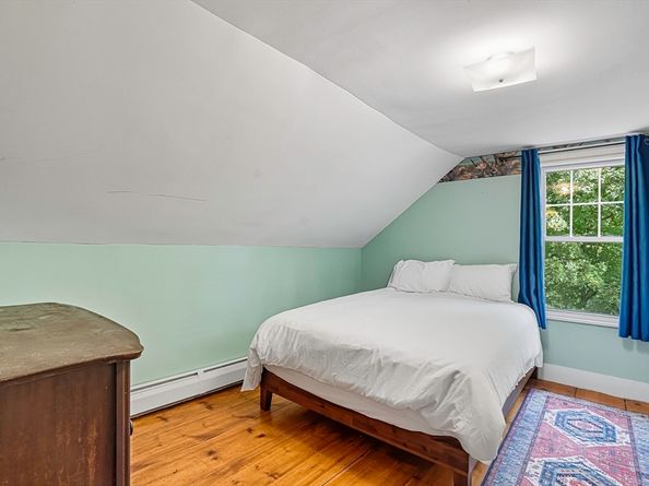 17 Oak Street, Westborough MA 01581