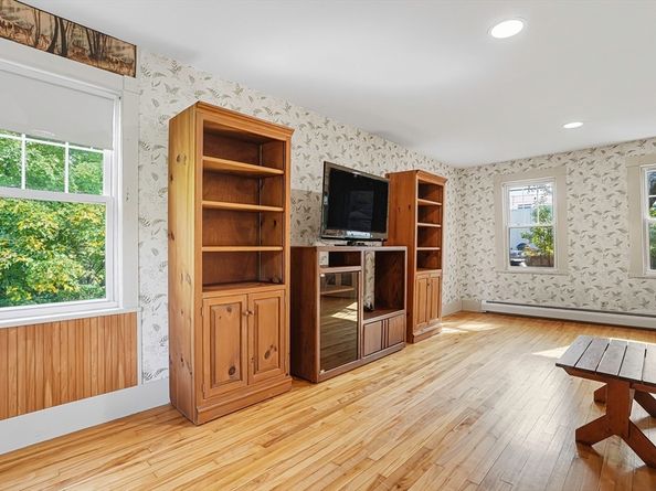 17 Oak Street, Westborough MA 01581