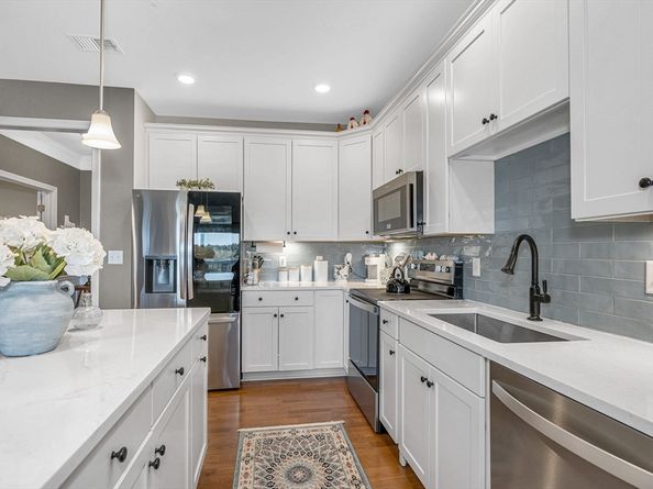 3112 Peters Farm Way 112, Westborough MA 01581
