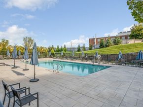 3112 Peters Farm Way 112, Westborough MA 01581