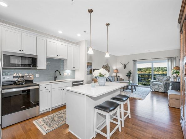 3112 Peters Farm Way 112, Westborough MA 01581