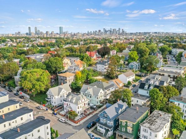 70 Hamilton St, Boston MA 02125
