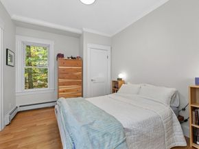 17 Circuit Ave 2, Newton MA 02461