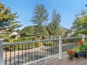 17 Circuit Ave 2, Newton MA 02461