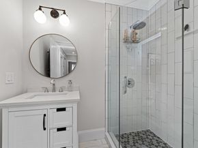 17 Circuit Ave 2, Newton MA 02461