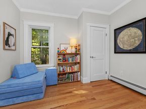 17 Circuit Ave 2, Newton MA 02461