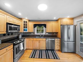 3 Adelman Rd, Wilmington MA 01887