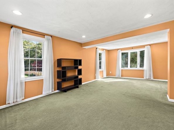 3 Adelman Rd, Wilmington MA 01887