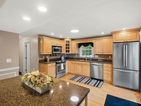 3 Adelman Rd, Wilmington MA 01887