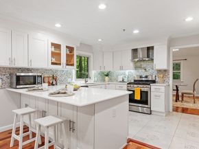 45 Winterberry Way, Bedford MA 01730