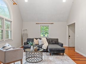 45 Winterberry Way, Bedford MA 01730