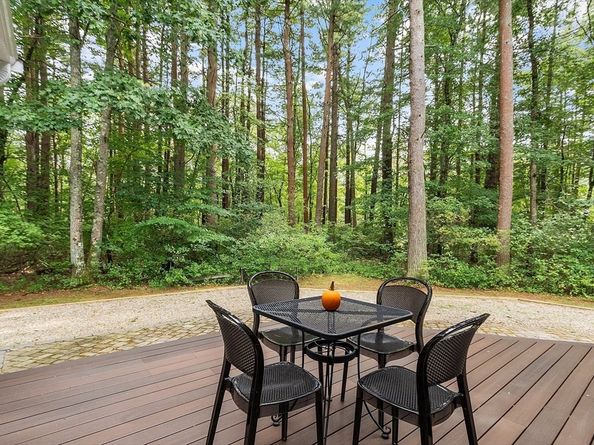 45 Winterberry Way, Bedford MA 01730
