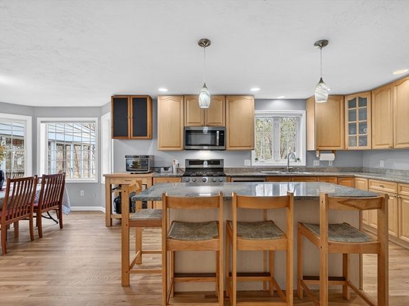 155 Brook St, Hudson MA 01749
