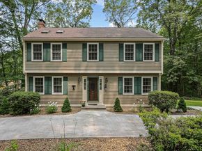 32 Sibley Rd, Sutton MA 01590
