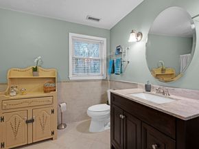 32 Sibley Rd, Sutton MA 01590