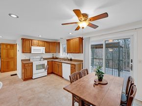 32 Sibley Rd, Sutton MA 01590