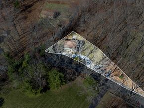 32 Sibley Rd, Sutton MA 01590