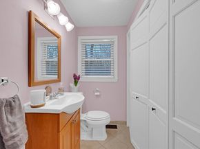 32 Sibley Rd, Sutton MA 01590