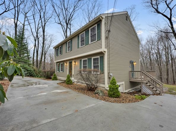 32 Sibley Rd, Sutton MA 01590