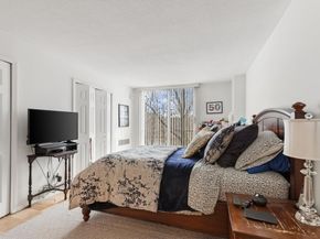 99 Pond Ave 417, Brookline MA 02445