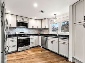 126 Merrimac 9, Newburyport MA 01950