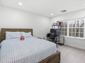 30 Anne Rd, North Andover MA 01845