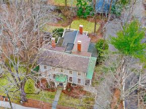 490 Pleasant St, Belmont MA 02478