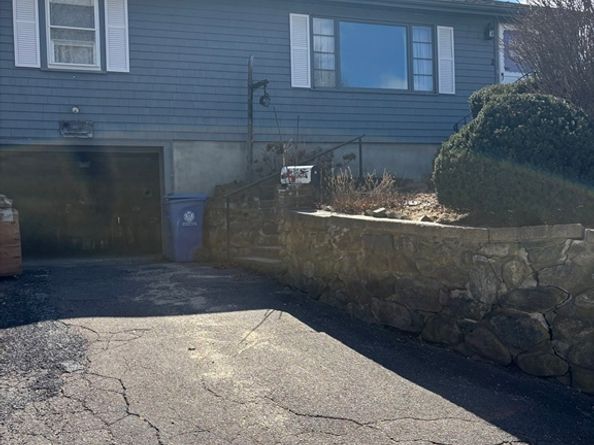 2 Savin Road, Wakefield MA 01880