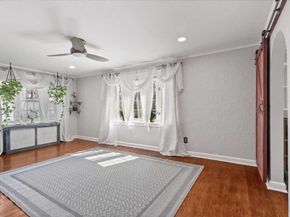 860 Pleasant St, Worcester MA 01602