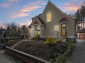860 Pleasant St, Worcester MA 01602