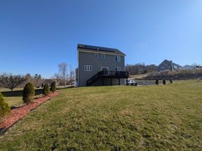 39 Hycrest Rd, Charlton MA 01507