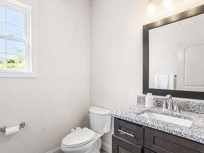 39 Hycrest Rd, Charlton MA 01507