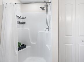 39 Hycrest Rd, Charlton MA 01507